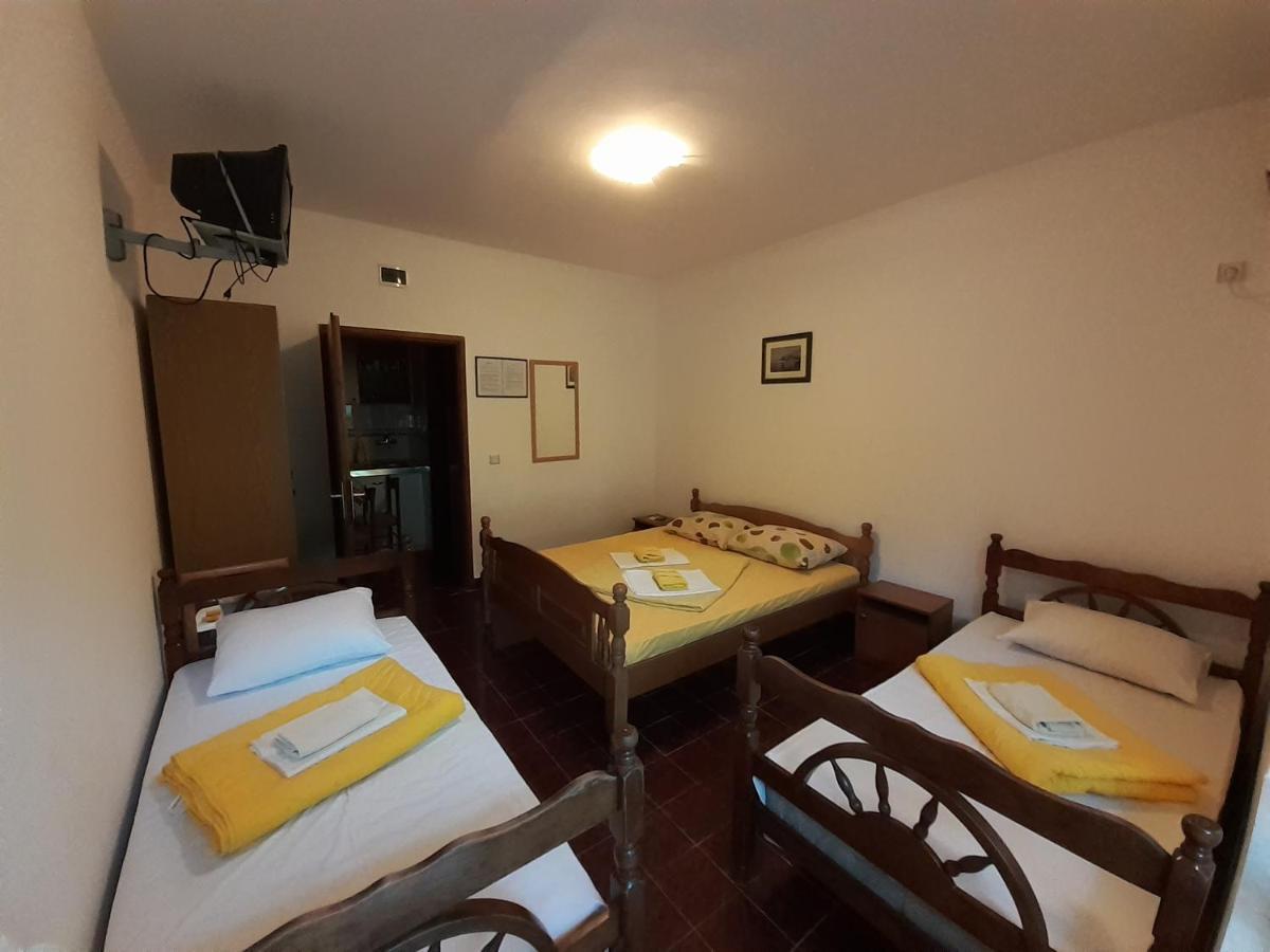 Stevovic Apartments ティヴァト エクステリア 写真
